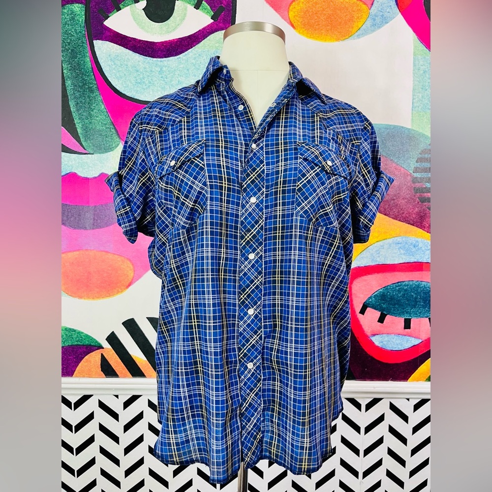 VTG 2000s Blue Pearl Snap Plaid Short Sleeved Shirt
